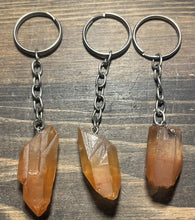 Load image into Gallery viewer, KEYCHAIN-ROUGH POINT - Assorted Stones