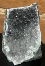 Load image into Gallery viewer, Amethyst - Uruguay Cut Base
