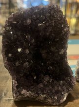 Load image into Gallery viewer, Amethyst - Uruguay Cut Base