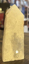Load image into Gallery viewer, Druzy White Geode Crystal Tower