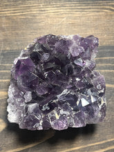 Load image into Gallery viewer, Amethyst - Uruguay Cut Base