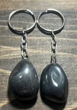Load image into Gallery viewer, KEYCHAIN-ROUGH POINT - Assorted Stones