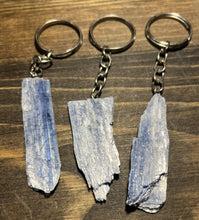 Load image into Gallery viewer, KEYCHAIN-ROUGH POINT - Assorted Stones