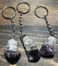 Load image into Gallery viewer, KEYCHAIN-ROUGH POINT - Assorted Stones