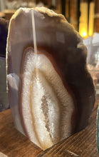 Load image into Gallery viewer, Large Agate Crystal Geode Cut Base
