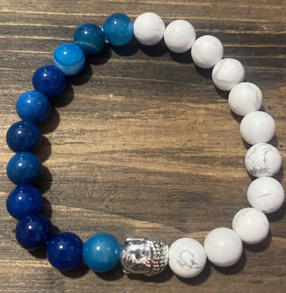 Howlite and Blue Onyx Bracelet - 8mm Beads